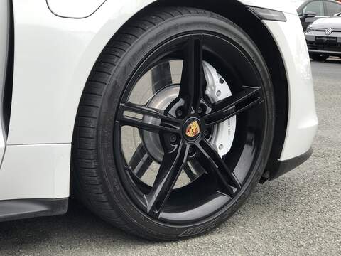 Porsche Taycan Performance 4S - U1790