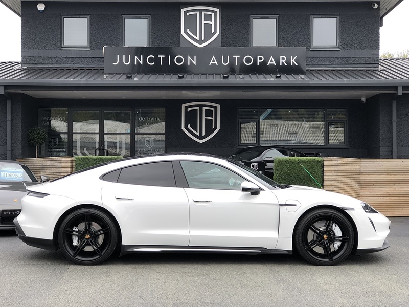 Porsche Taycan Performance 4S - U1790