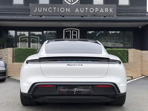 Porsche Taycan Performance 4S - U1790
