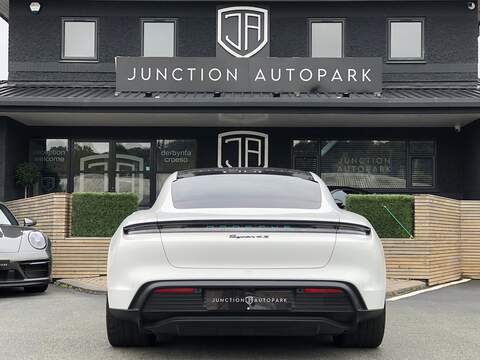 Porsche Taycan Performance 4S - U1790