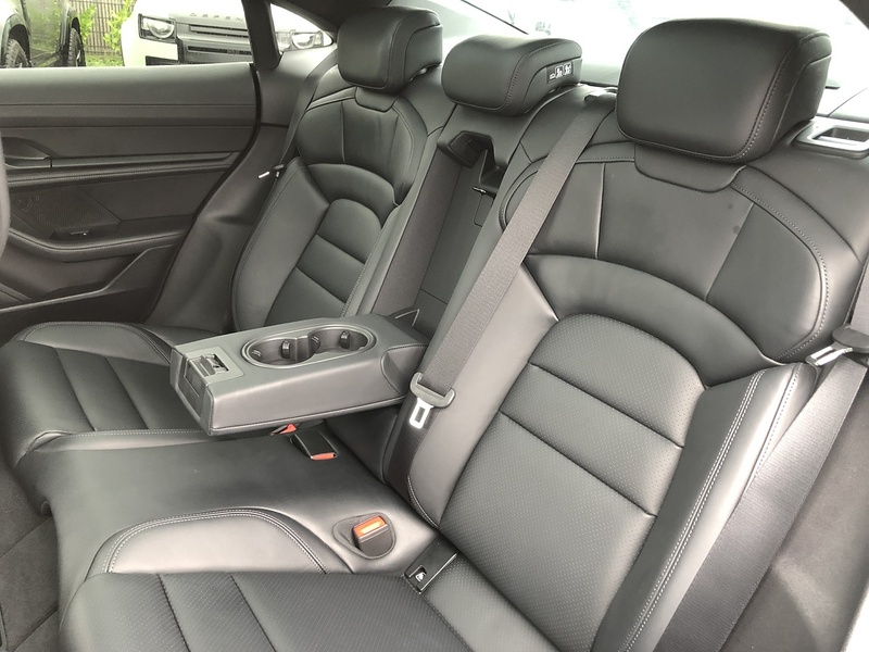 Porsche Taycan Performance 4S - U1790