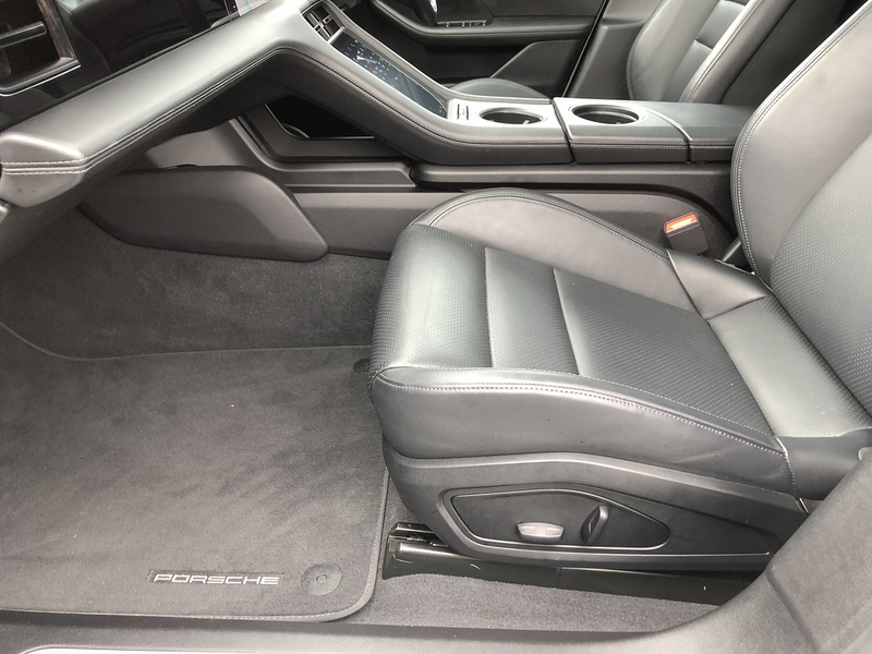 Porsche Taycan Performance 4S - U1790