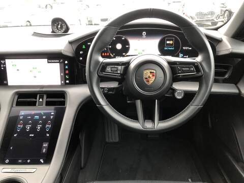 Porsche Taycan Performance 4S - U1790