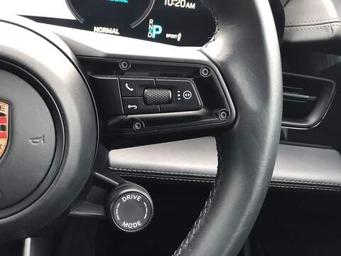 Porsche Taycan Performance 4S - U1790