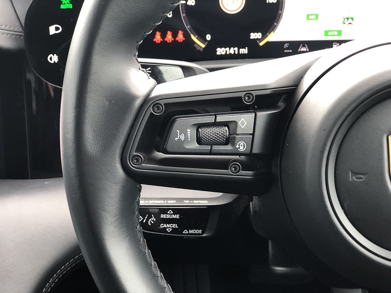 Porsche Taycan Performance 4S - U1790