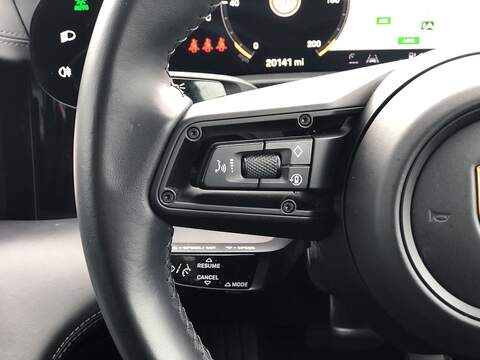 Porsche Taycan Performance 4S - U1790