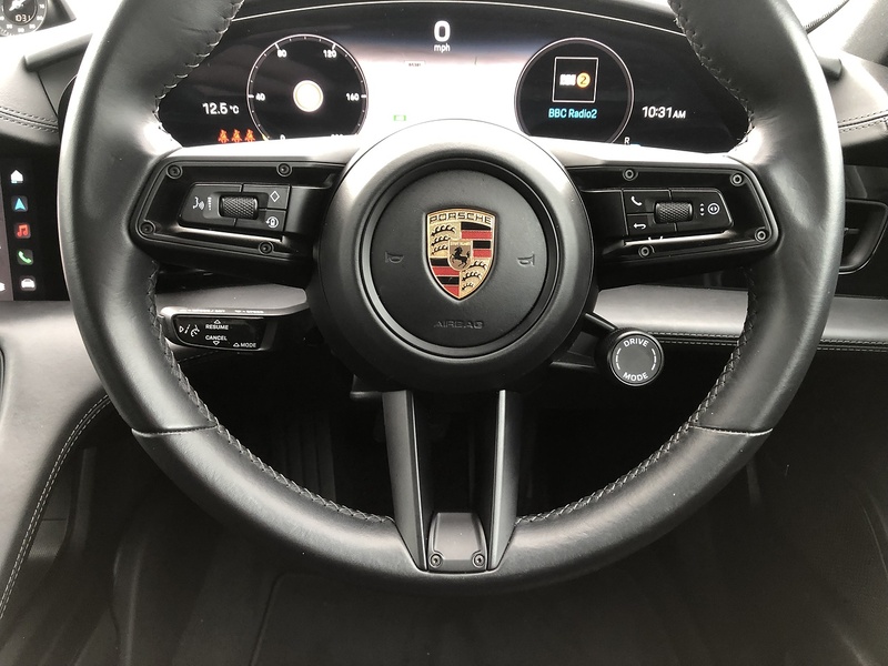 Porsche Taycan Performance 4S - U1790