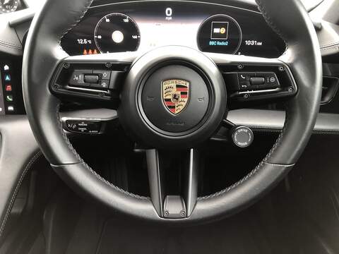 Porsche Taycan Performance 4S - U1790