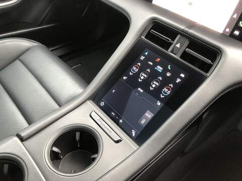 Porsche Taycan Performance 4S - U1790