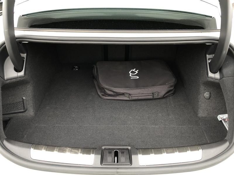 Porsche Taycan Performance 4S - U1790