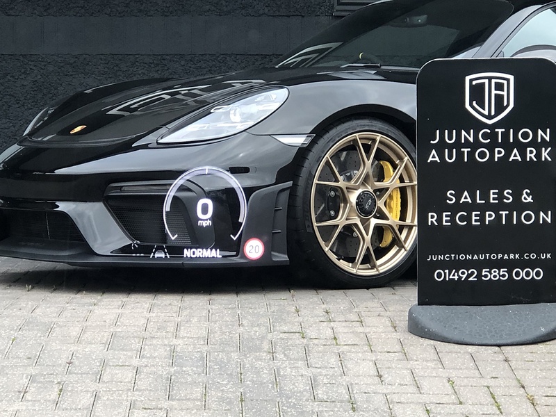 Porsche Taycan Performance 4S - U1790