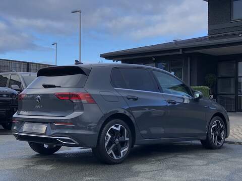 Volkswagen Golf TSI Style - U1809