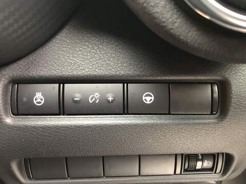 Nissan Juke Tekna+ - U1810