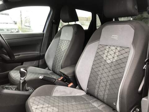 Volkswagen Polo TSI R-Line - U1812