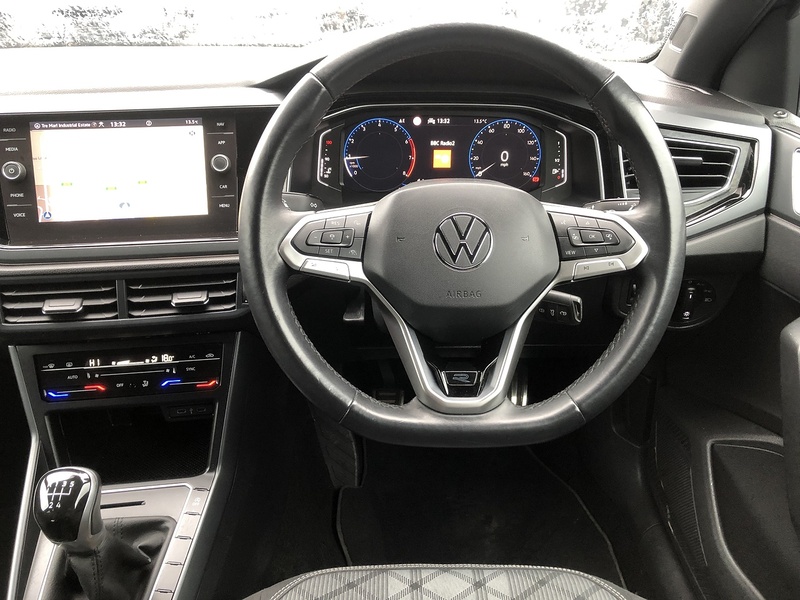 Volkswagen Polo TSI R-Line - U1812