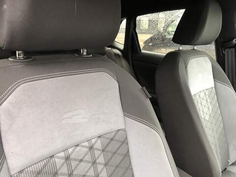 Volkswagen Polo TSI R-Line - U1812