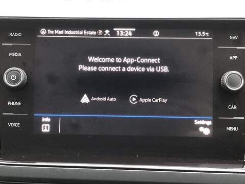 Volkswagen Polo TSI R-Line - U1812