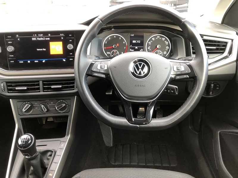 Volkswagen Polo TSI Match - U1814