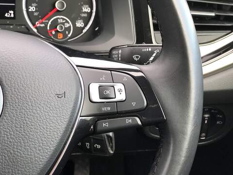 Volkswagen Polo TSI Match - U1814