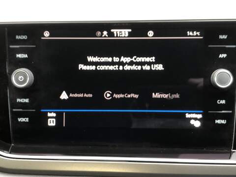 Volkswagen Polo TSI Match - U1814