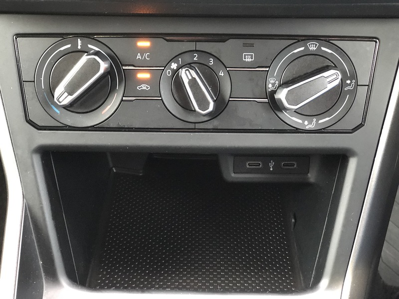 Volkswagen Polo TSI Match - U1814