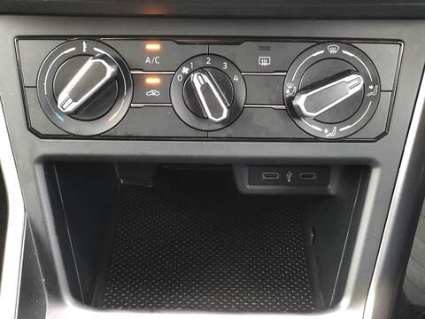 Volkswagen Polo TSI Match - U1814