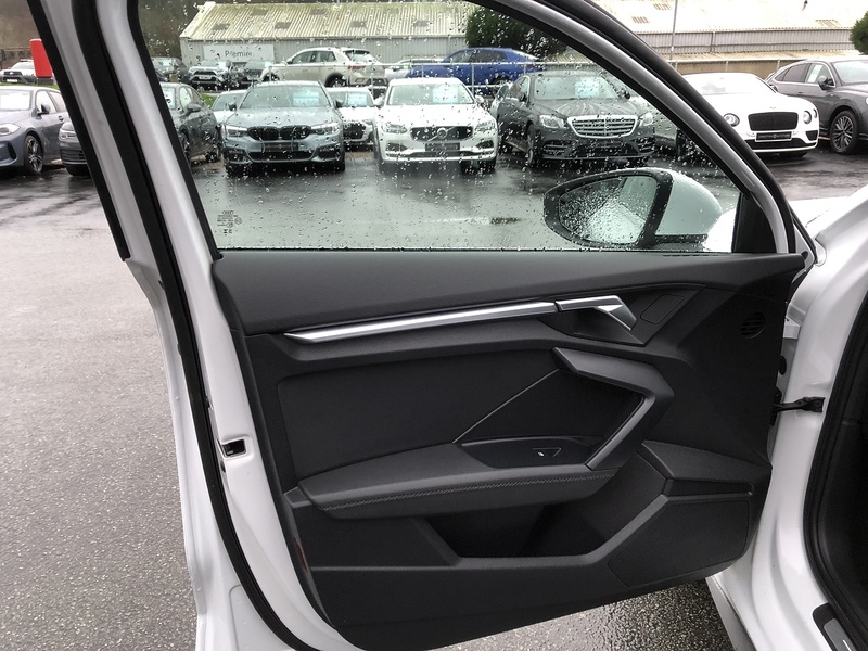 Audi A3 TFSI S line - U1818