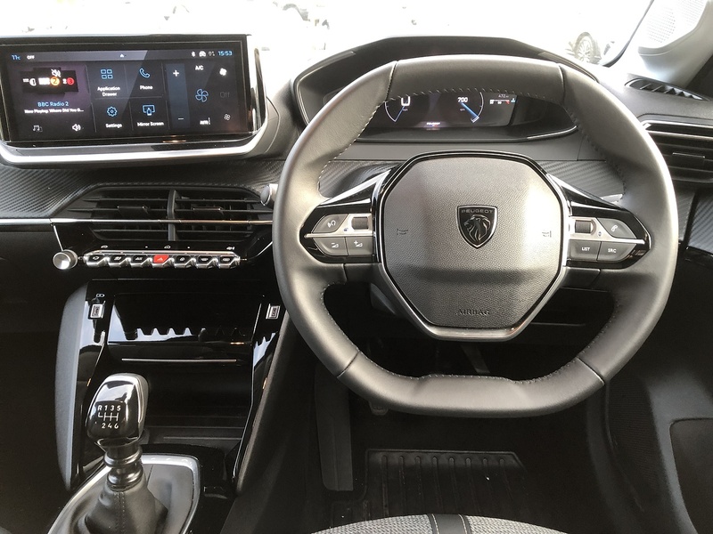 Peugeot 208 PureTech Allure - U1819