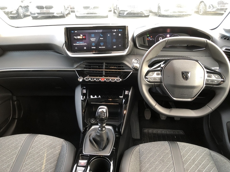 Peugeot 208 PureTech Allure - U1819