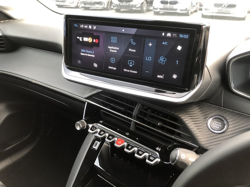 Peugeot 208 PureTech Allure - U1819