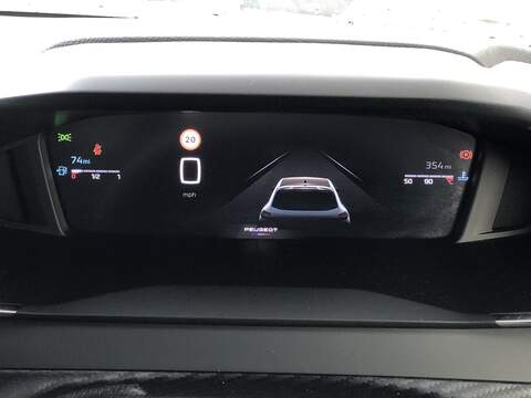 Peugeot 208 PureTech Allure - U1819