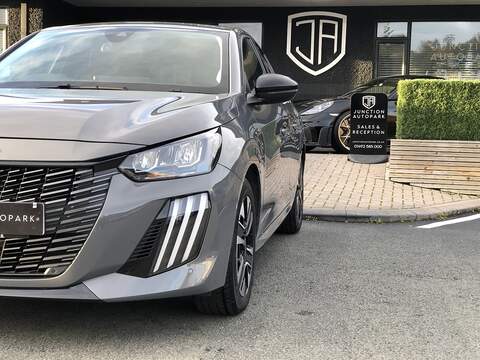 Peugeot 208 PureTech Allure - U1819