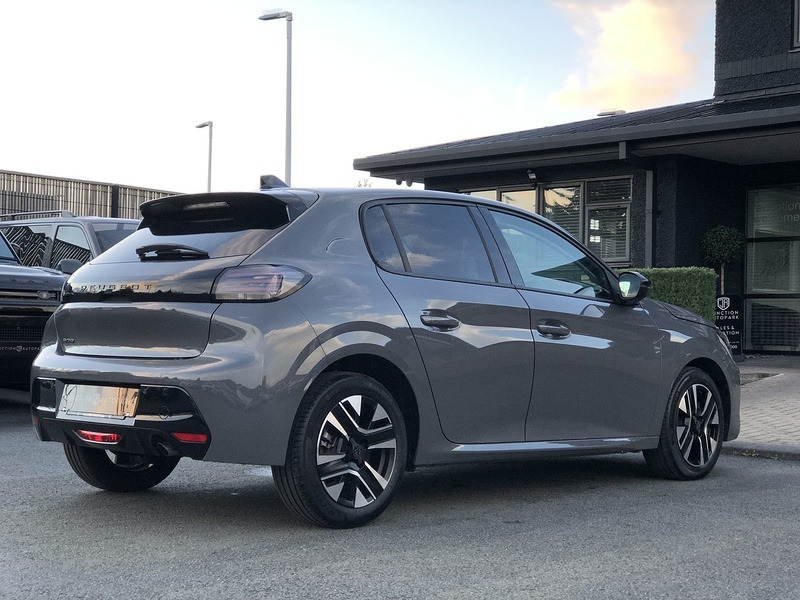 Peugeot 208 PureTech Allure - U1819