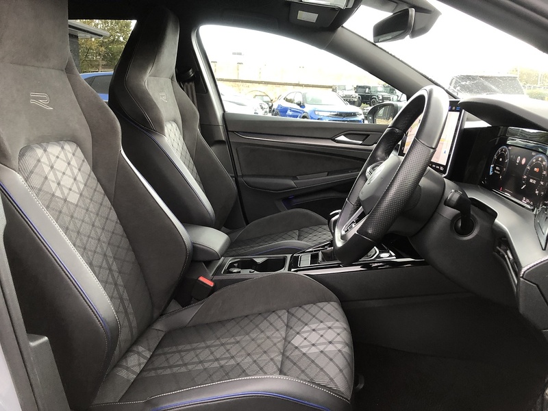 Volkswagen Golf TSI R-Line - U1820