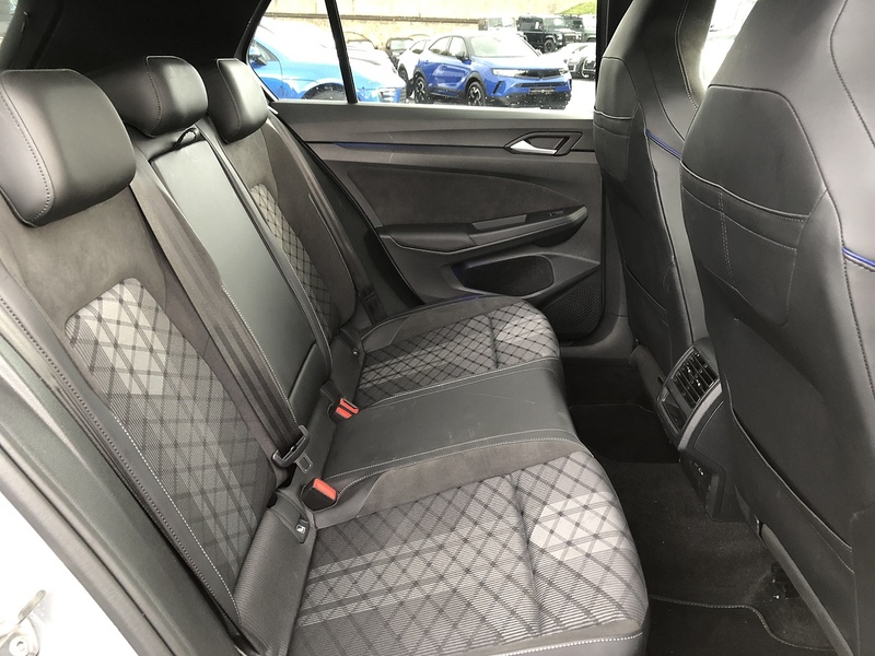 Volkswagen Golf TSI R-Line - U1820