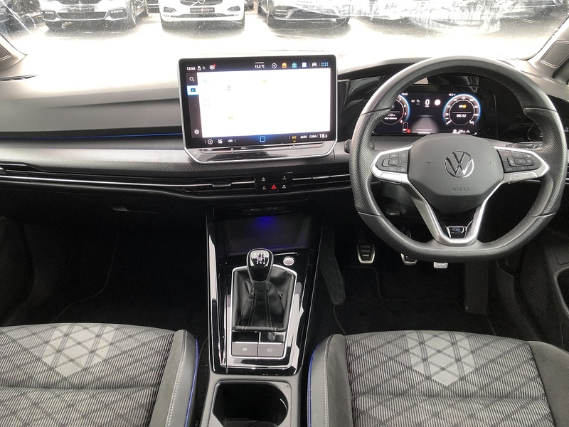 Volkswagen Golf TSI R-Line - U1820