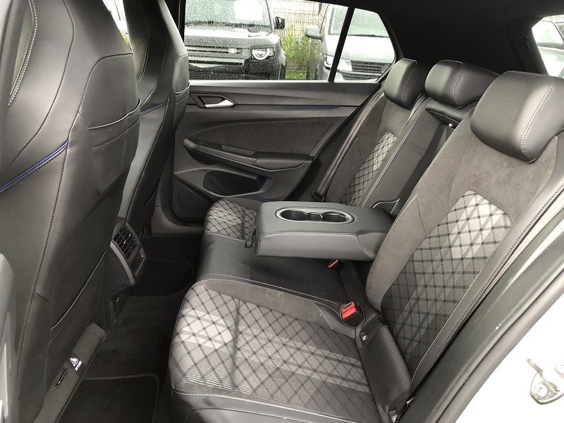 Volkswagen Golf TSI R-Line - U1820