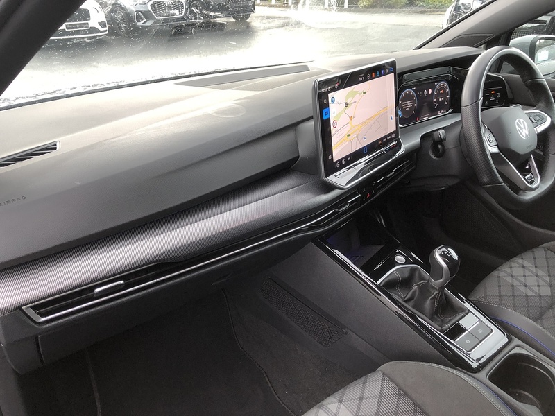 Volkswagen Golf TSI R-Line - U1820