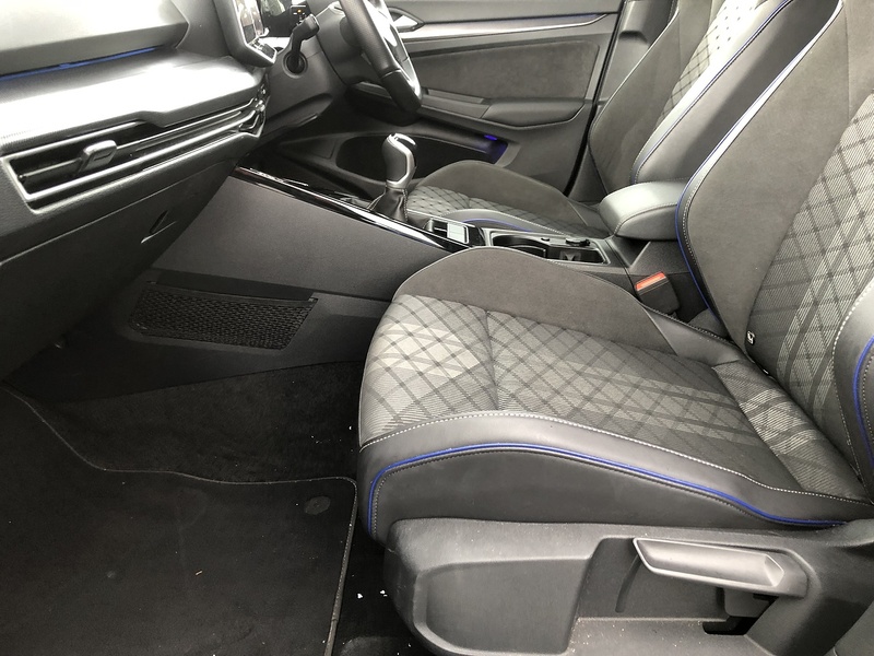 Volkswagen Golf TSI R-Line - U1820