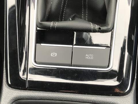 Volkswagen Golf TSI R-Line - U1820