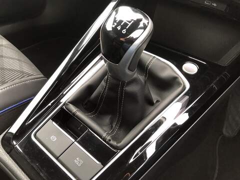 Volkswagen Golf TSI R-Line - U1820