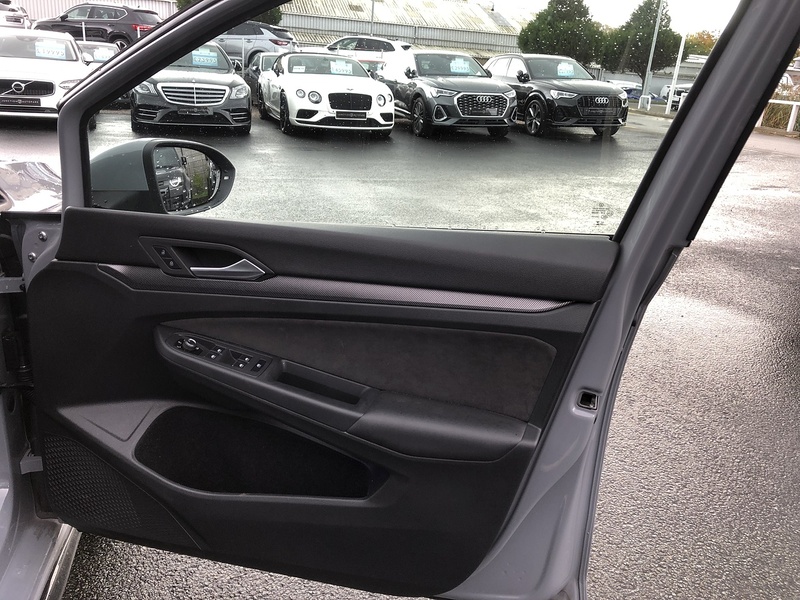 Volkswagen Golf TSI R-Line - U1820