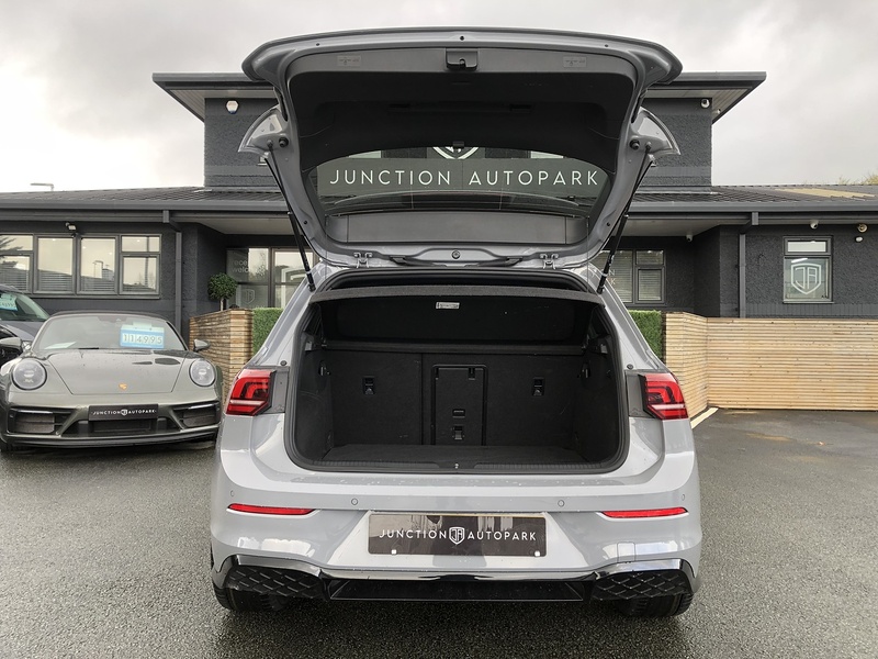 Volkswagen Golf TSI R-Line - U1820