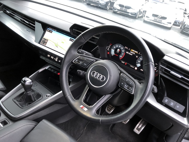 Audi A3 TFSI S line - U1821