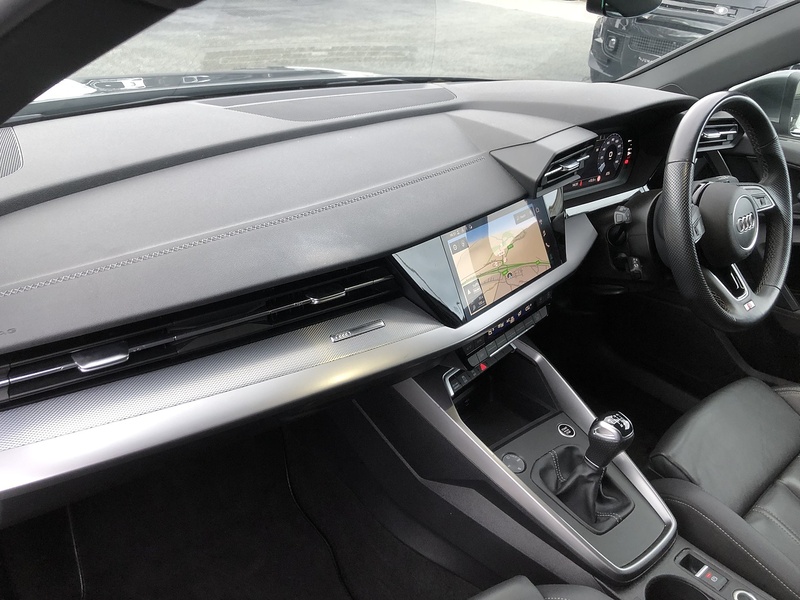 Audi A3 TFSI S line - U1821