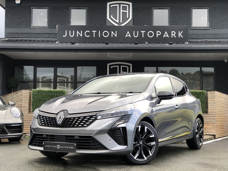 Renault Clio TCe techno - U1830