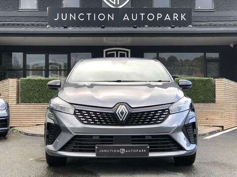 Renault Clio TCe techno - U1830