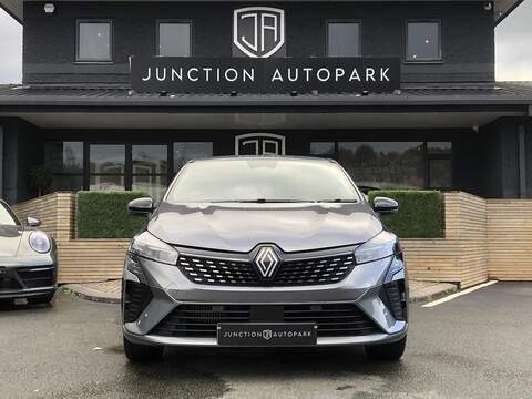 Renault Clio TCe techno - U1830