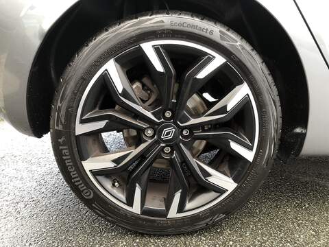 Renault Clio TCe techno - U1830