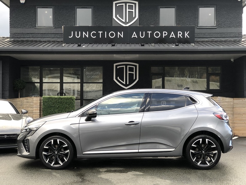 Renault Clio TCe techno - U1830